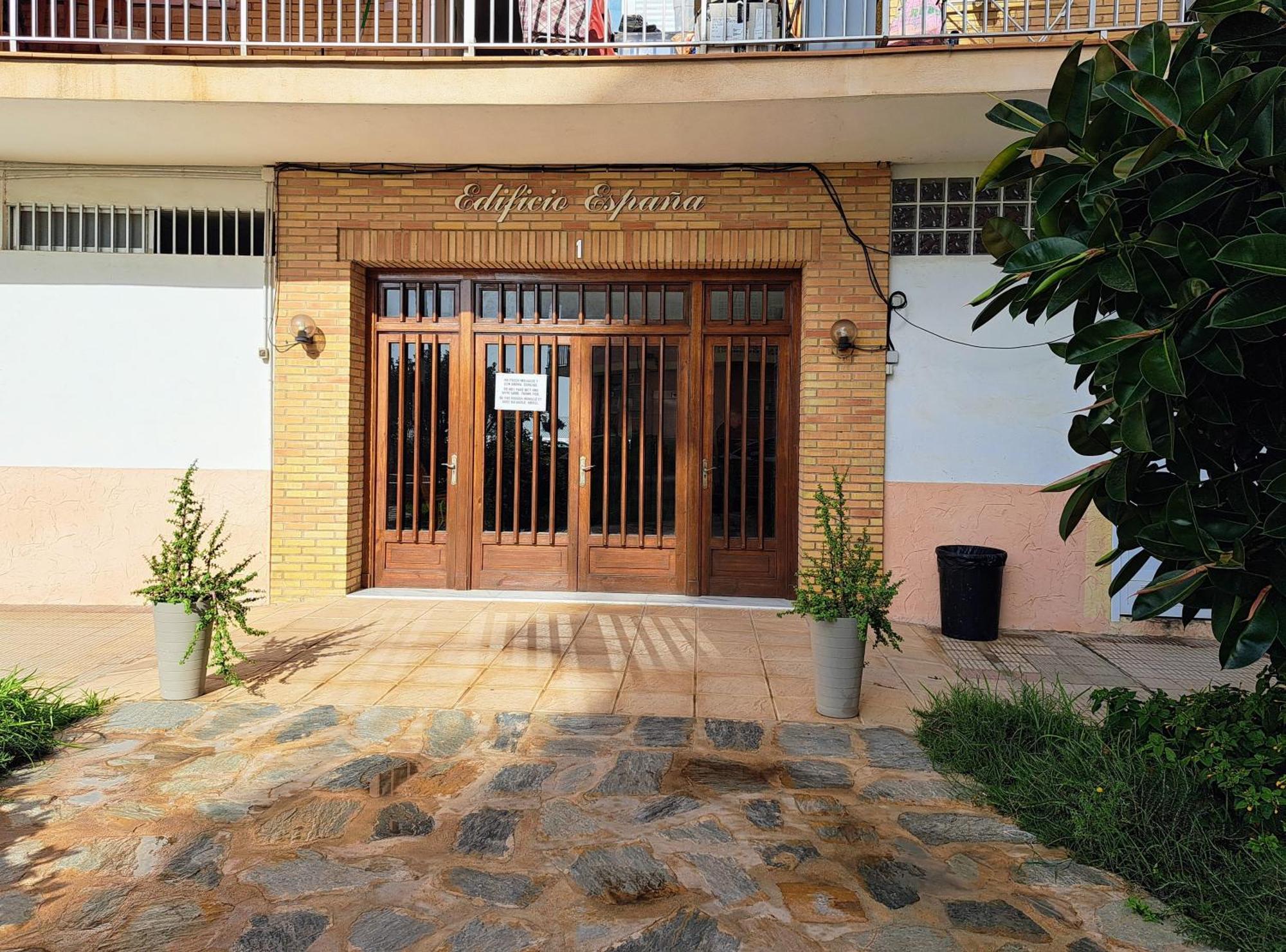 Garden Beach Apartment Torrevieja Dış mekan fotoğraf